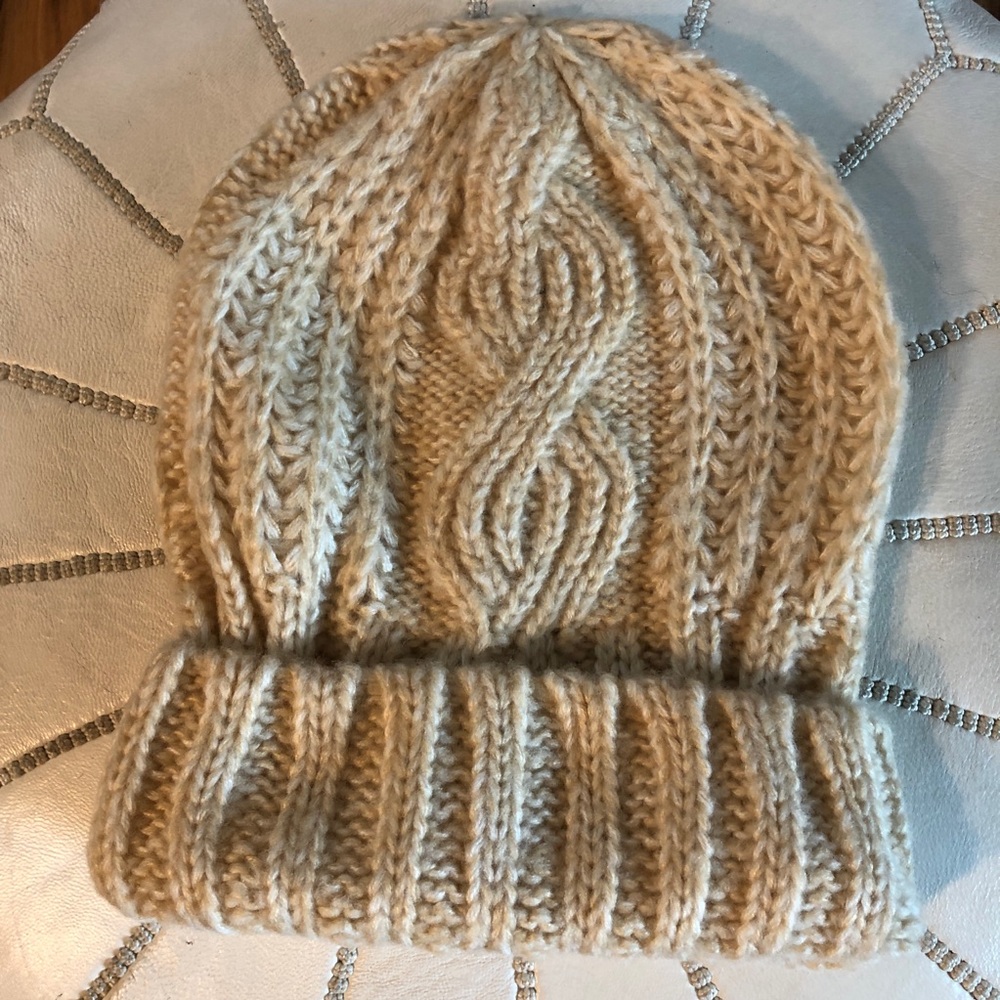 FREE PEOPLE Harlow Cable Beanie - Picture 1 of 3